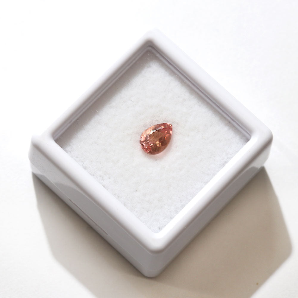 【hiro.hanahana様専用】インペリアルトパーズ 0.76ct 日独鑑別取得
