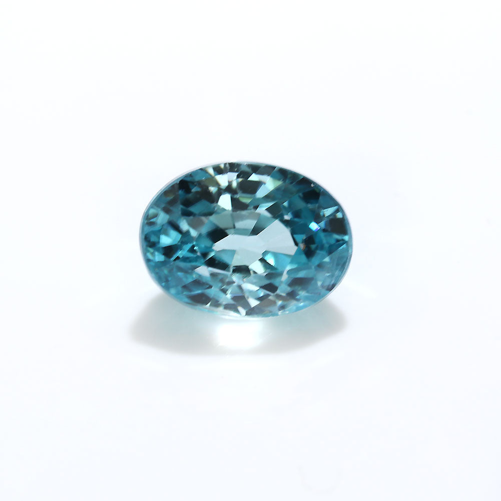 ブルージルコン ルース オーバル 7.1mm×5.3mm 2.04ct