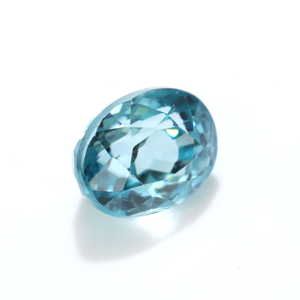 ブルージルコン ルース オーバル 7.1mm×5.3mm 2.04ct