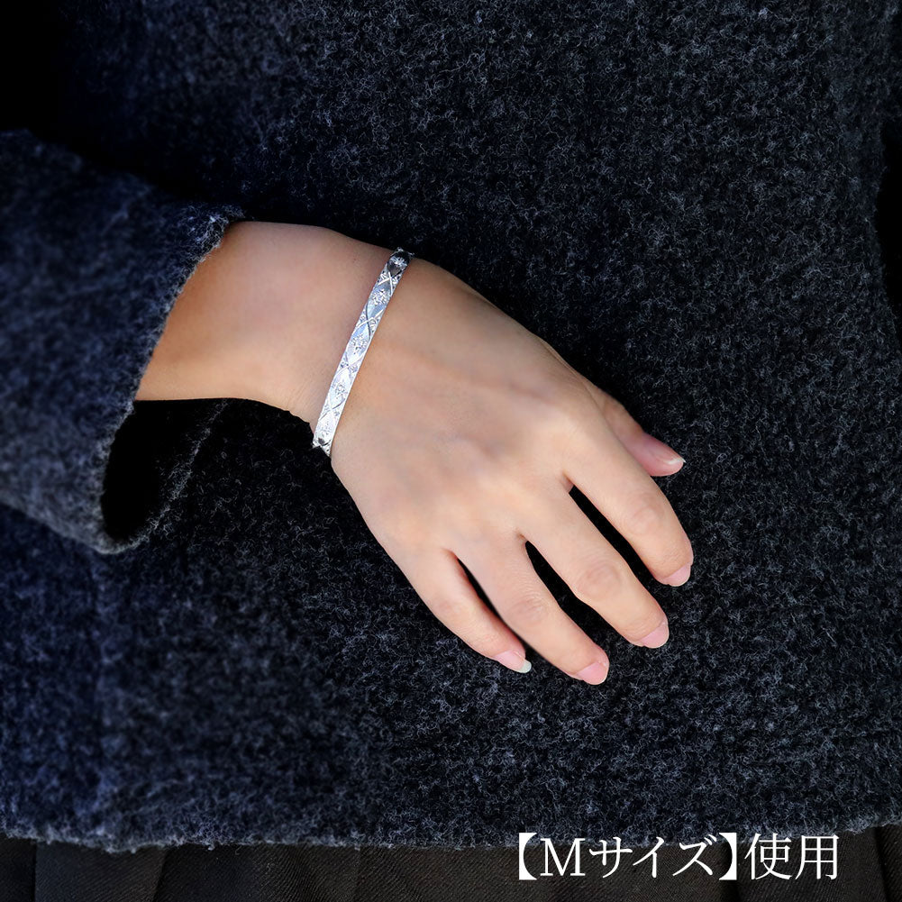 レディース バングル 手彫り 格子 彫金 パライバトルマリン ブレスレット 天然石 地金 k10 k18 pt900 希少石 女性 大人 プレゼント ペア