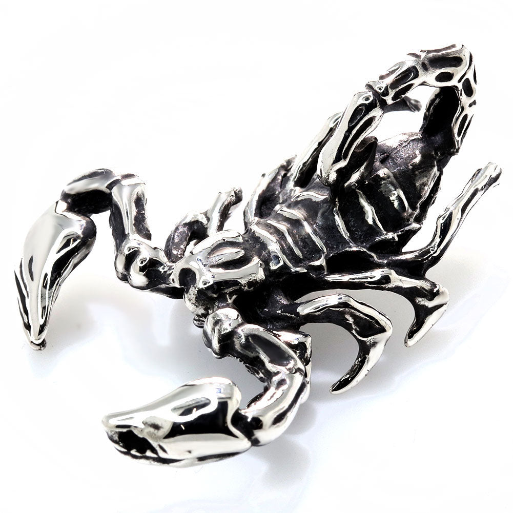 メンズ ペンダントトップ シルバー サソリ 蠍 サソリモチーフ スコーピオン シルバーアクセサリー sv925 ペンダント 男性 いかつめ ごつい (品番 m-0128)
