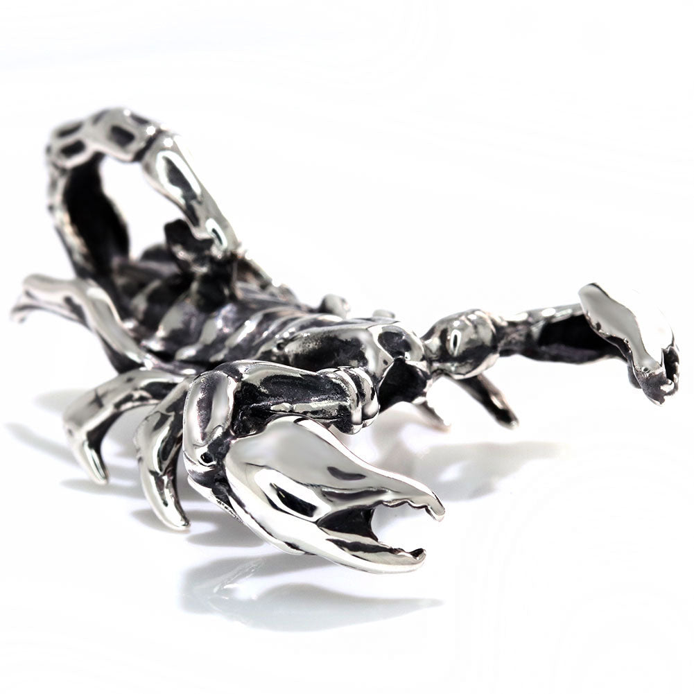 メンズ ペンダントトップ シルバー サソリ 蠍 サソリモチーフ スコーピオン シルバーアクセサリー sv925 ペンダント 男性 いかつめ ごつい (品番 m-0128)