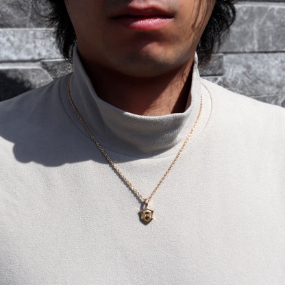 24金 ペンダントトップ メンズ 純金 K24 ネックレス トップのみ 誕生石 盾 シールド イニシャル 刻印 男性 大人 かっこいい 高級 特別 お祝い 資産 (品番 mh-0333-k24-ph)