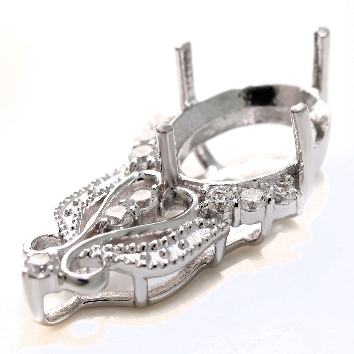 ペンダントトップ レディース 大粒 空枠 クラウンデザイン 8×10mm オーバル SV925 K18 K10 Pt900 ネックレストップ 王冠 贅沢 エレガント セミオーダー (品番 mh-0423-kw)