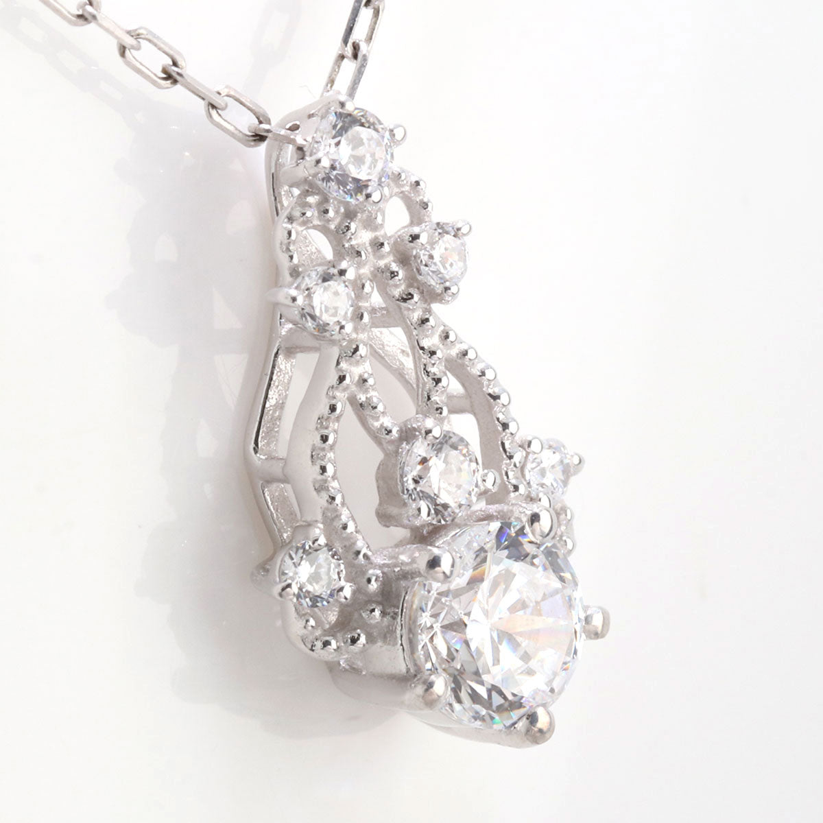 プラチナ ネックレス レディース ダイヤモンド 0.25ct 鑑定書付き 18金 選べる クラリティ 透かし ミル 上品 誕生日 記念日 プレゼント おすすめ (品番 mh-0429-4-cgl)
