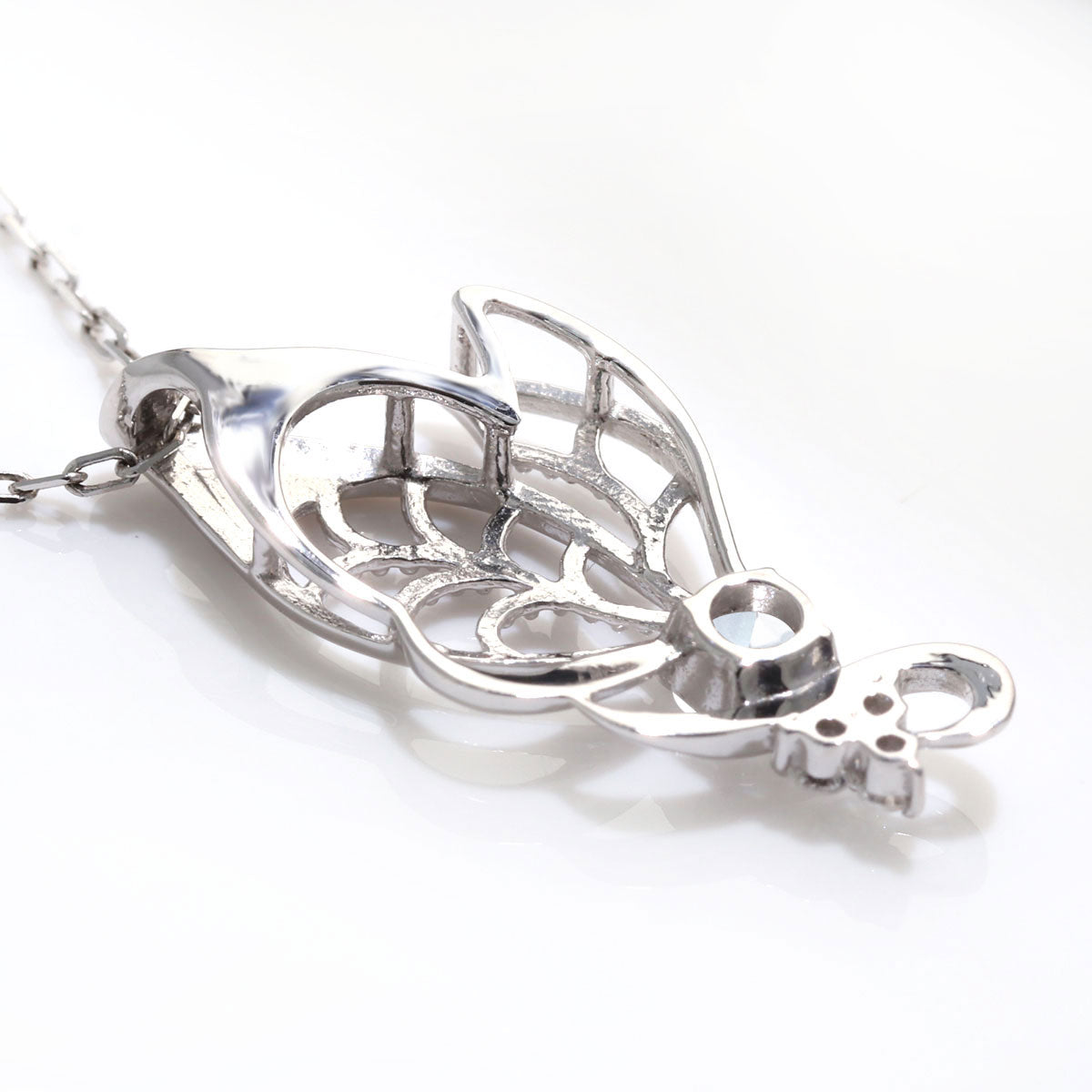 蝶モチーフ ネックレス レディース 誕生石 透かし 可憐 SV925 K10 K18 Pt900 選べるカラー ペンダント 羽 バタフライ 人気 女性 大人 華やか おしゃれ (品番 mh-0433)