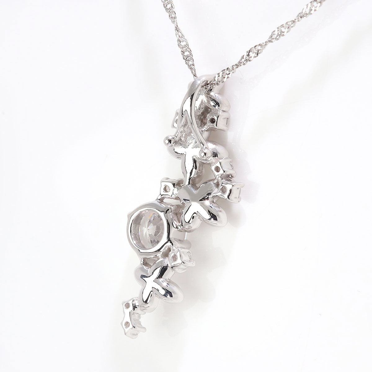 ダイヤモンド フラワー ネックレス レディース 鑑定書付き 0.5ct ハイグレード K18 Pt900 花 ペンダント 記念日 結婚記念日 10年 10周年 ギフト (品番 mh-0440-4-cgl)