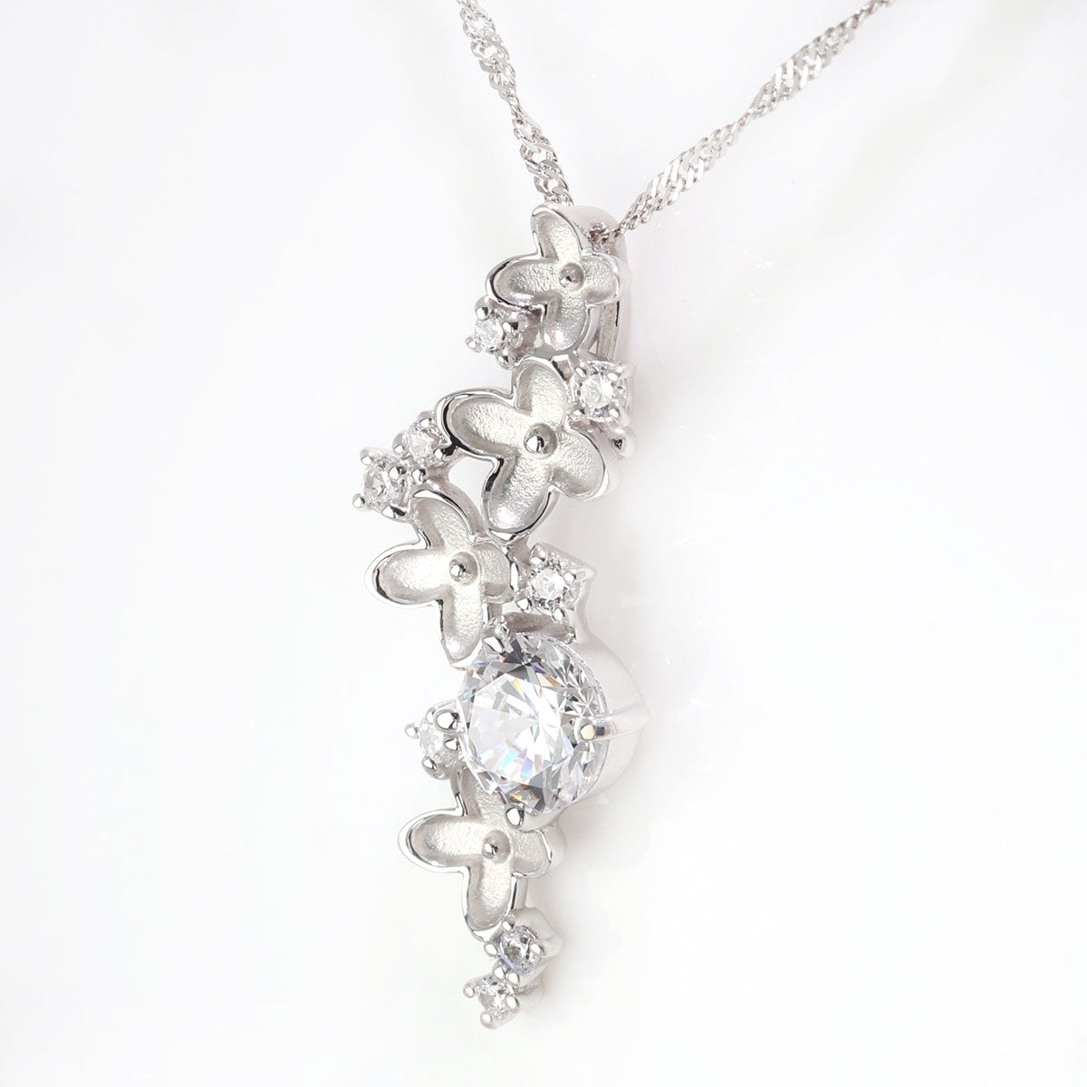 ダイヤモンド フラワー ネックレス レディース 鑑定書付き 0.5ct ハイグレード K18 Pt900 花 ペンダント 記念日 結婚記念日 10年 10周年 ギフト (品番 mh-0440-4-cgl)