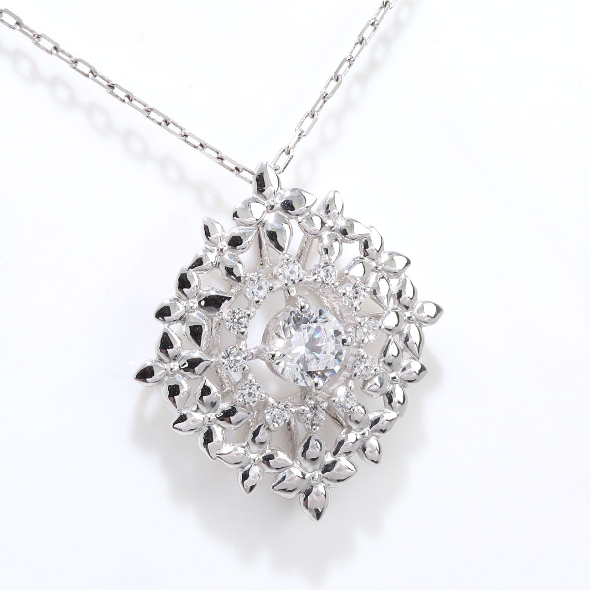 ダイヤモンド 鑑定書付き ネックレス 0.25ct 大ぶり ペンダント フラワー 18金 プラチナ レディース 花 K18 Pt900 存在感 上品 華やか 高級 ご褒美 お祝い (品番 mh-0444-4-cgl)