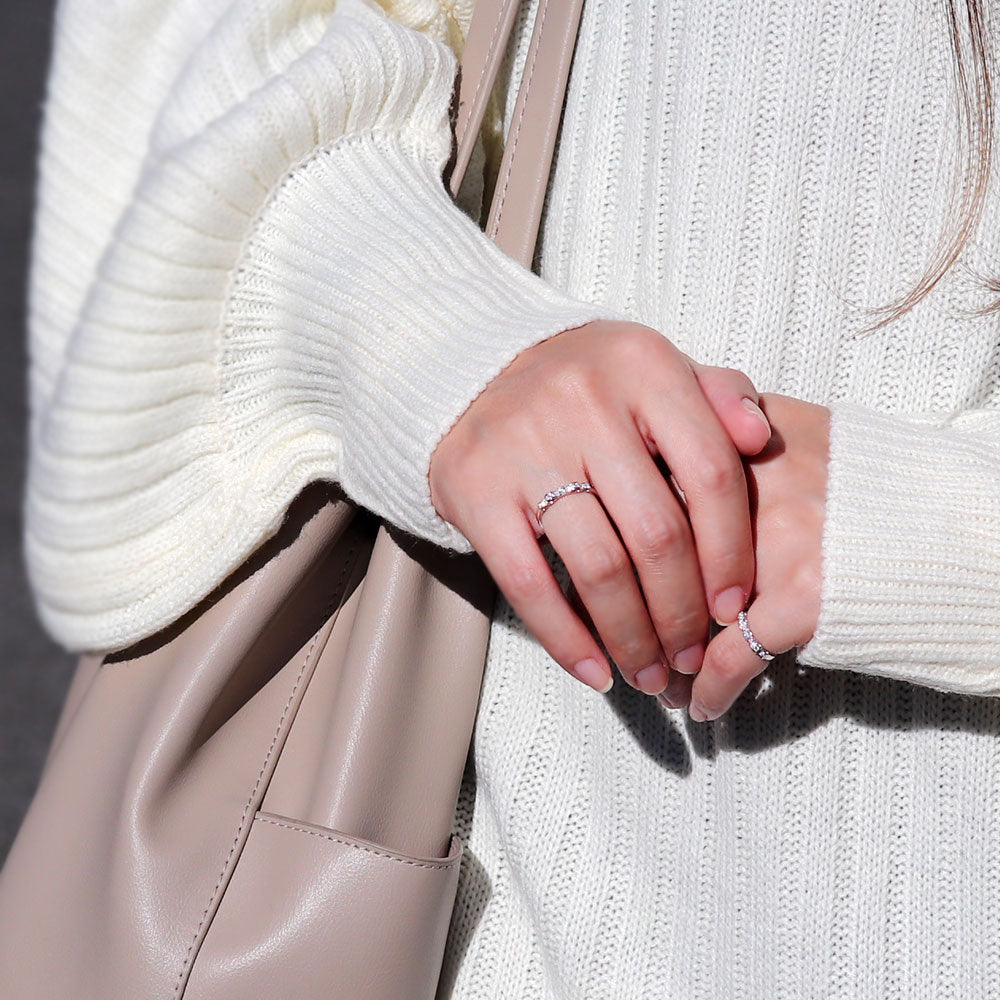 リボン リング シルバー ハーフエタニティ 可愛い レディース 指輪 ピンキー りぼん 人気 シルバーアクセサリー シンプル 華奢 (品番 mr-0093-sv)