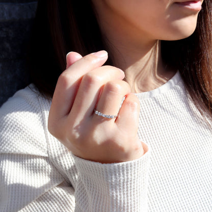 ハーフエタニティ リボン 指輪 可愛い レディース リング 誕生石 ピンキー 10金 18金 プラチナ りぼん 人気 誕生日 プレゼント (品番 mr-0093)