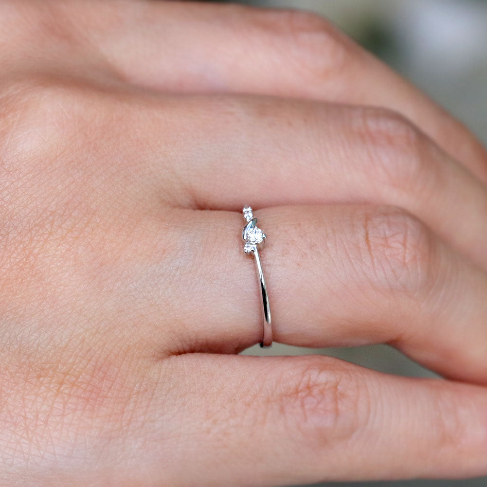 ピンキーリング 希少石 パライバトルマリン K10 K18 Pt900 レディース リング ひねり ねじれ 華奢 指輪 天然石 大人 普段使い 重ねづけ 細め 細身 かわいい (mr-0115-para)