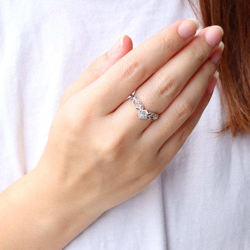 婚約指輪 ダイヤモンド 0.25ct 鑑定書付き 指輪 V字リング プラチナ 18金  SI VS VVS 唐草 ティアラ 三つ葉 ミル打ち 綺麗 プロポーズ (品番 mr-0441-4-cgl-2)