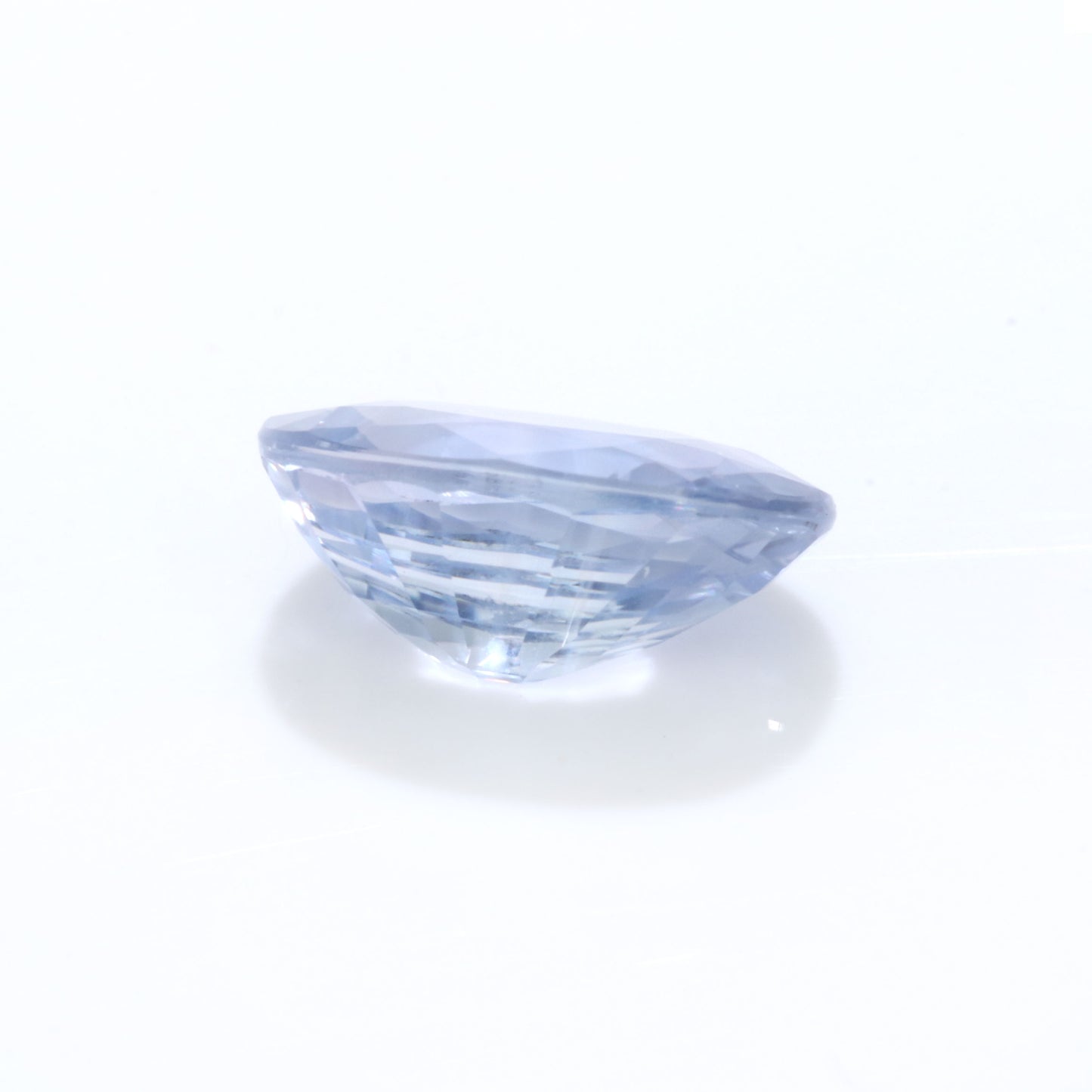 シルキーサファイア ルース オーバルカット 7.1mm×5.1mm 1.02ct (品番 ruth-r7929-017)