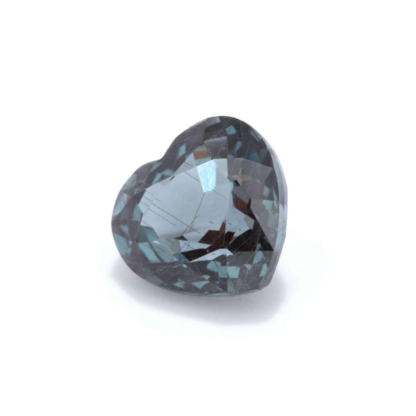 カラーチェンジ ベキリーブルー ガーネット ルース ハートシェイプカット 5.3×5.1mm 0.78ct (品番 ruth-r7929-018)